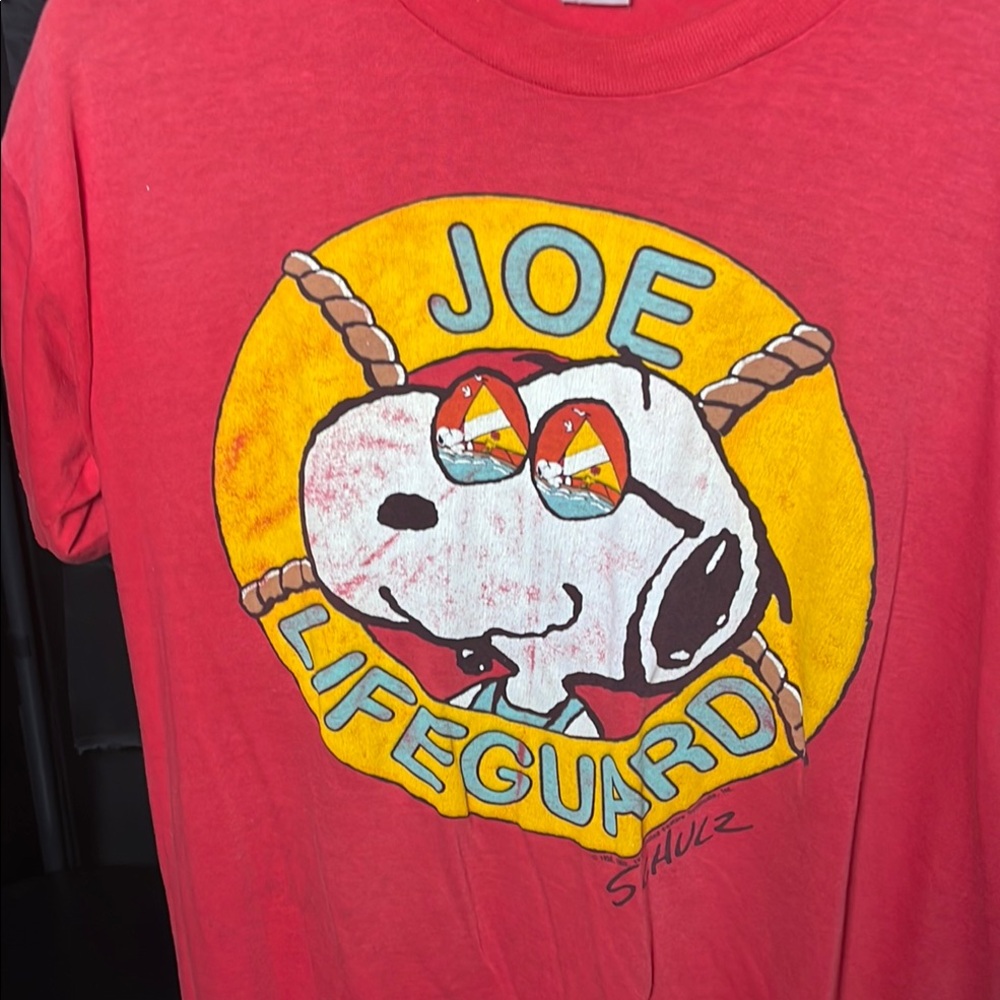 vintage single stitch Joe lifeguard,Red Snoopy Graphic 1971  T-Shirt Y2K